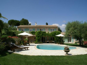 Stunning villa with heated swimming pool air conditioning and large private enclosed garden
